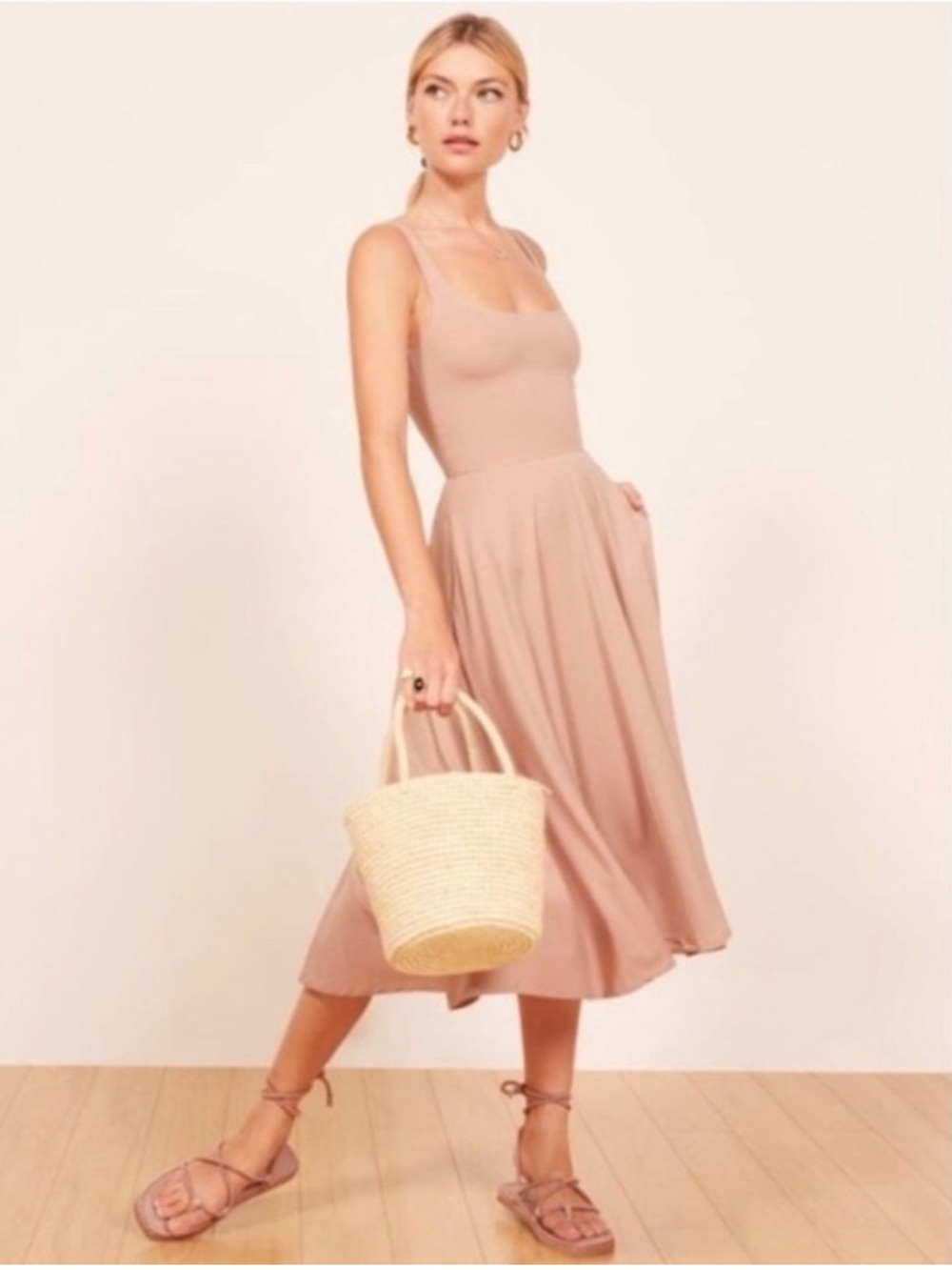 NWT Reformation Rou Blush Dress M - Picture 4 of 4
